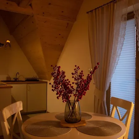 Hreska Apartment *